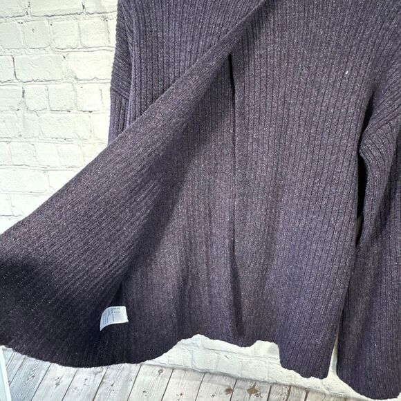 American Eagle Sweater Womens Medium Purple Ribbed Bell Sleeves Open Back - Picture 5 of 9
